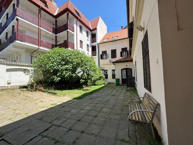 Eladó lakás Kaposvár 102 nm