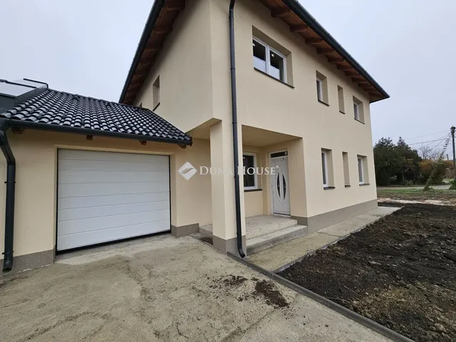 Eladó ház Debrecen 187 nm