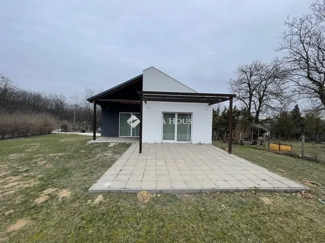 Eladó ház Őrbottyán 205 nm