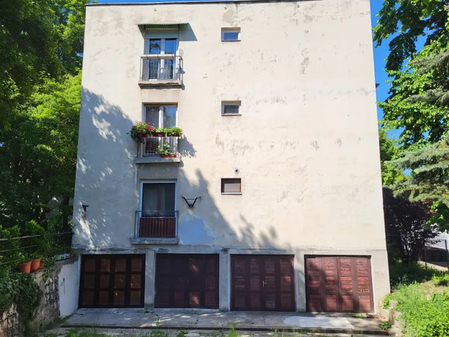 Eladó garázs Budapest II. kerület 18 nm