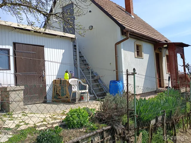 Eladó üdülő és hétvégi ház Csór, Iszkai dülö 53 43 nm