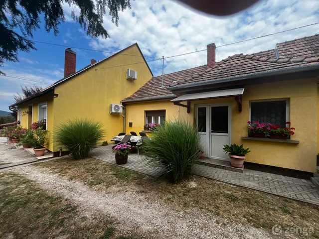 Eladó ház Nemesbük 170 nm