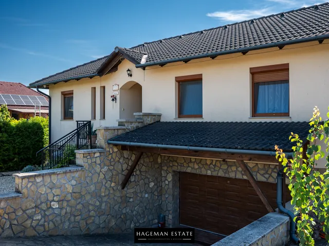 Eladó ház Polgárdi 307 nm