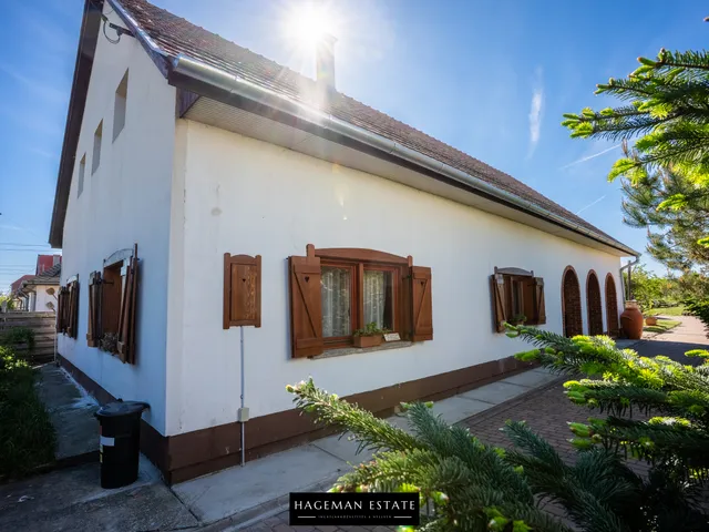 Eladó ház Balatonlelle 140 nm