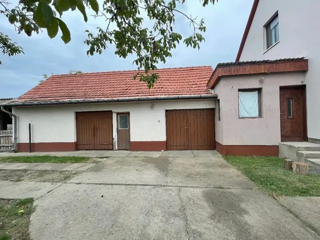 Eladó ház Kiskőrös 167 nm