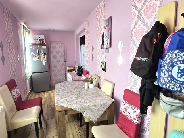 Eladó ház Bátya 72 nm