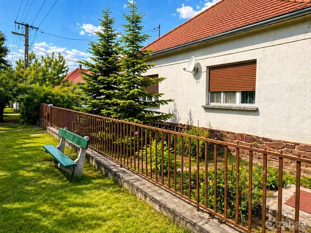 Eladó ház Badacsonytördemic, Debreczenyi Gyula utca 14. 90 nm