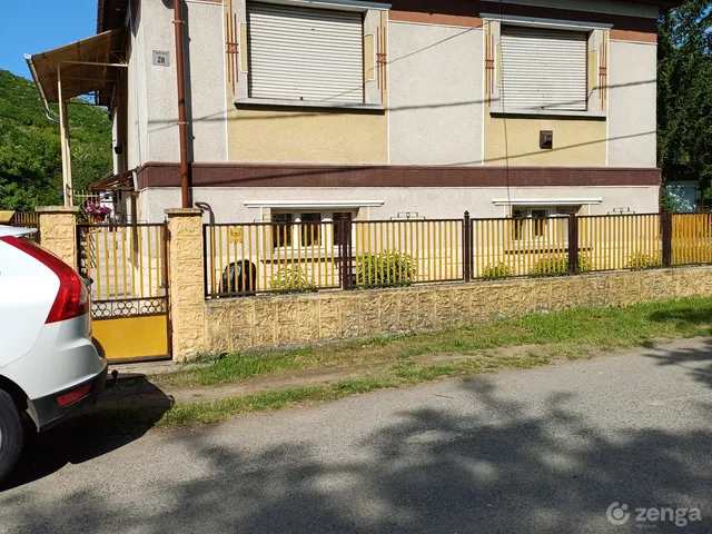 Eladó ház Arló 120 nm
