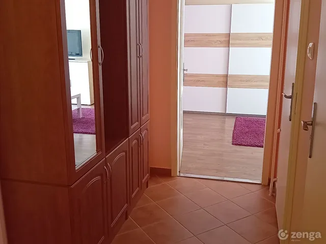 Kiadó lakás Győr, Ikva utca 49 nm