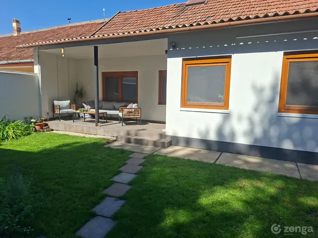 Eladó ház Békéscsaba, Belváros 80 nm