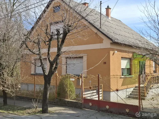 Eladó ház Gyömrő, Klotildtelep 250 nm