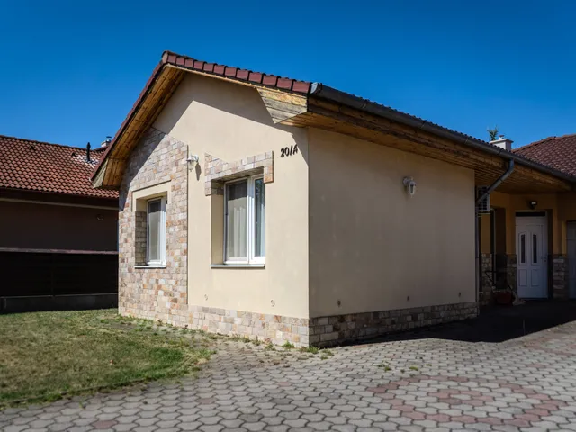 Eladó ház Nyíregyháza, Korányi-kertváros, Mikecz Kálmán utca 20/A 122 nm
