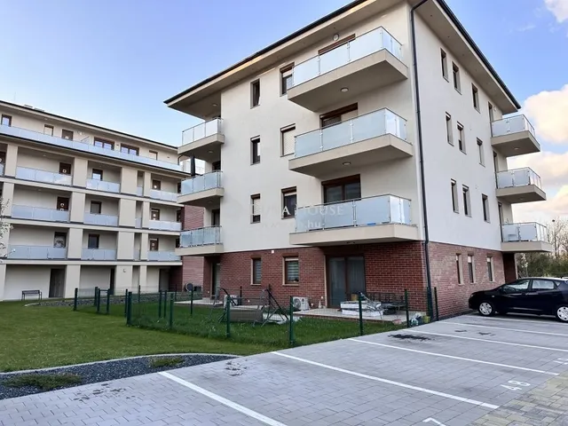 Eladó lakás Szombathely, Oladi lakótelep 66 nm
