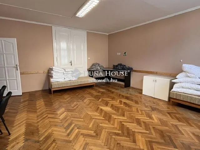 Eladó lakás Szombathely 136 nm
