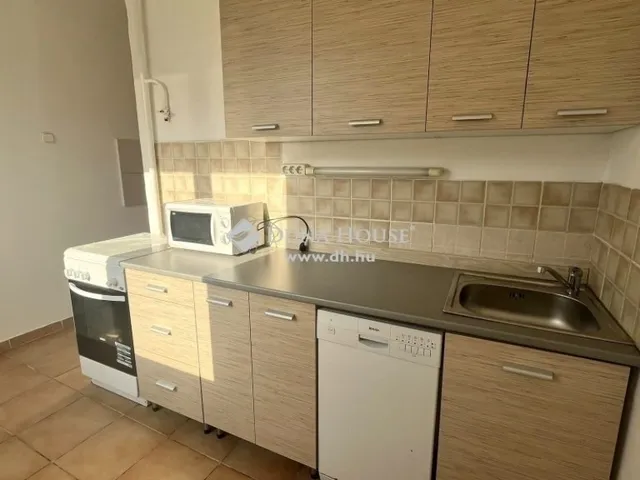 Eladó lakás Szombathely, Derkovits-lakótelep 48 nm