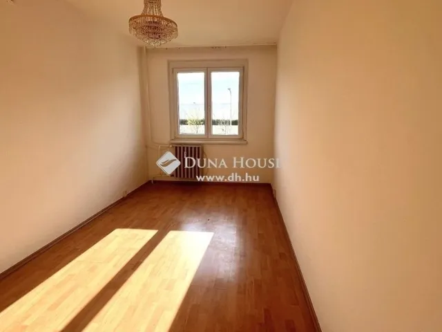 Eladó lakás Szombathely, Derkovits-lakótelep 48 nm