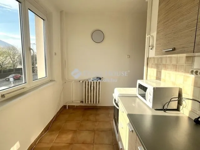 Eladó lakás Szombathely, Derkovits-lakótelep 48 nm