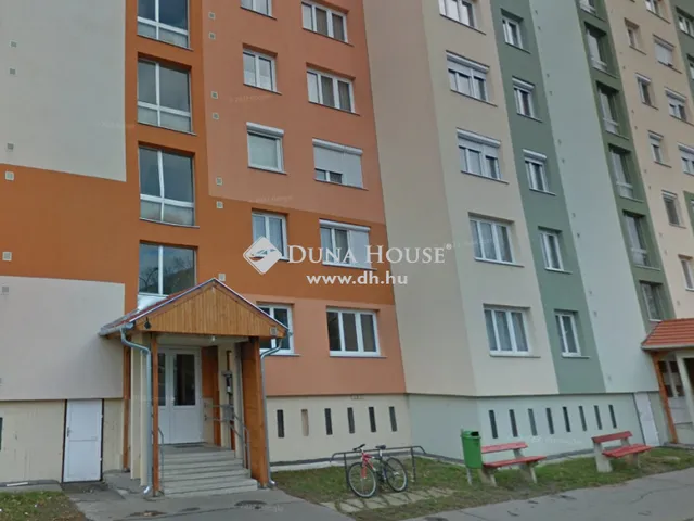 Eladó lakás Szombathely, Derkovits-lakótelep 48 nm