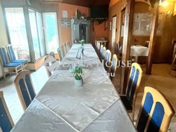 Eladó kereskedelmi és ipari ingatlan Egyházasrádóc 435 nm