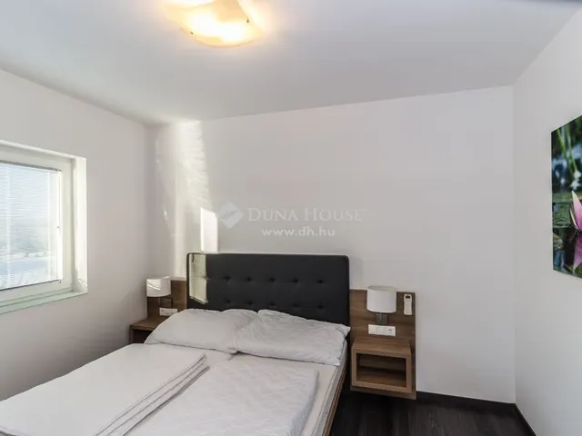 Eladó lakás Zsira 61 nm