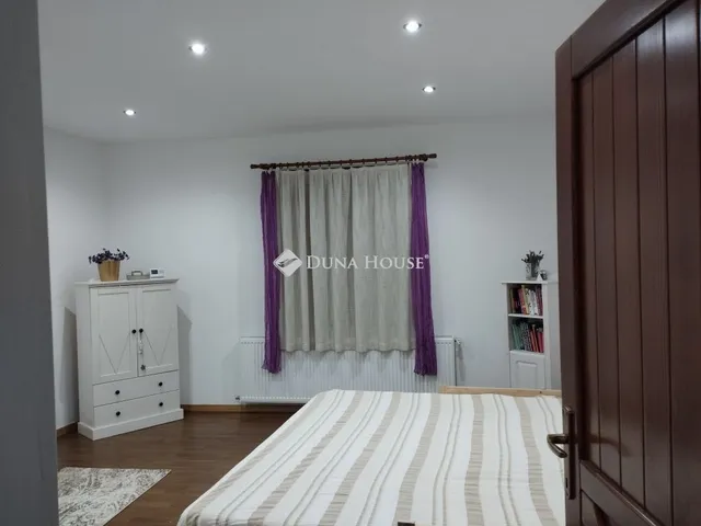 Eladó ház Egyházashollós 144 nm