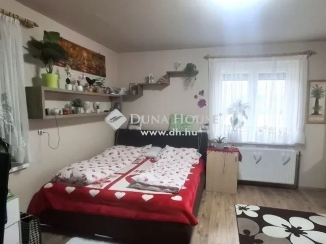 Eladó ház Táplánszentkereszt 170 nm