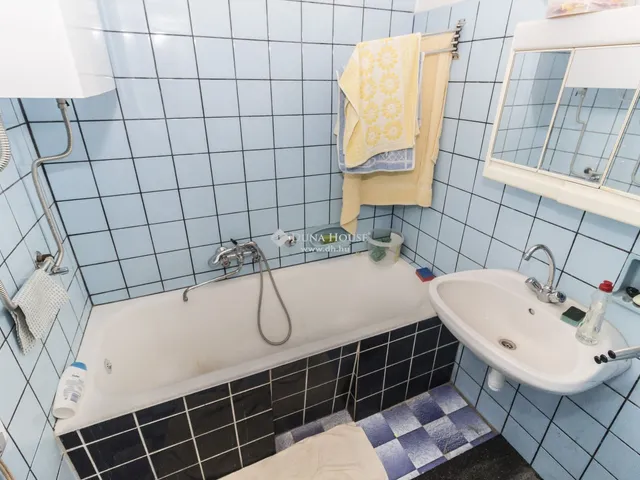 Eladó lakás Szombathely, Markusovszky utca 58 nm