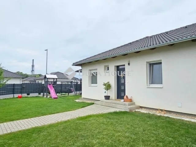 Eladó ház Szombathely, Herény 77 nm