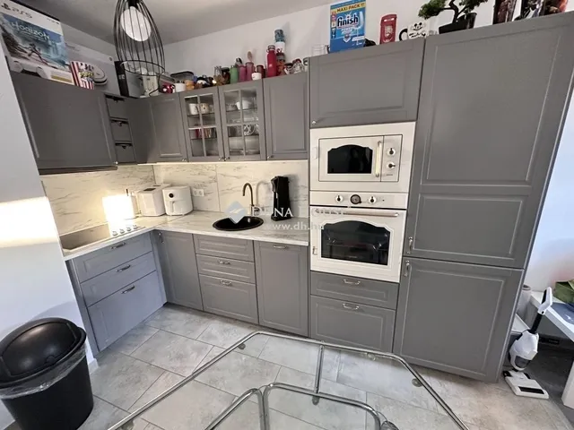 Eladó lakás Szombathely, Oladi lakótelep 66 nm