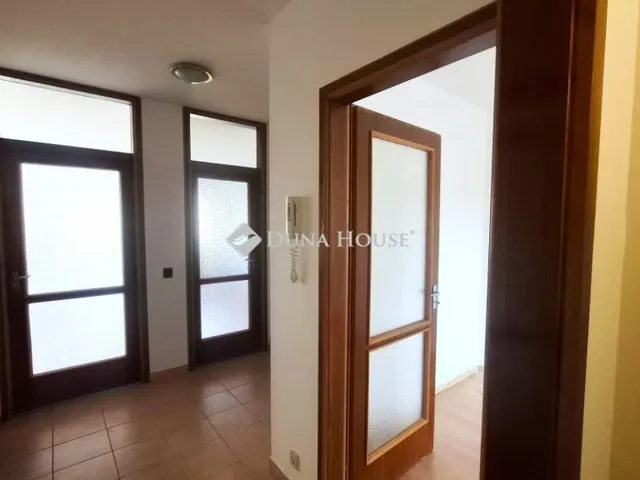 Eladó lakás Szombathely, Oladi lakótelep 69 nm