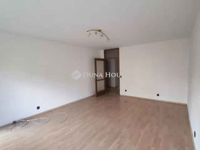 Eladó lakás Szombathely, Oladi lakótelep 69 nm