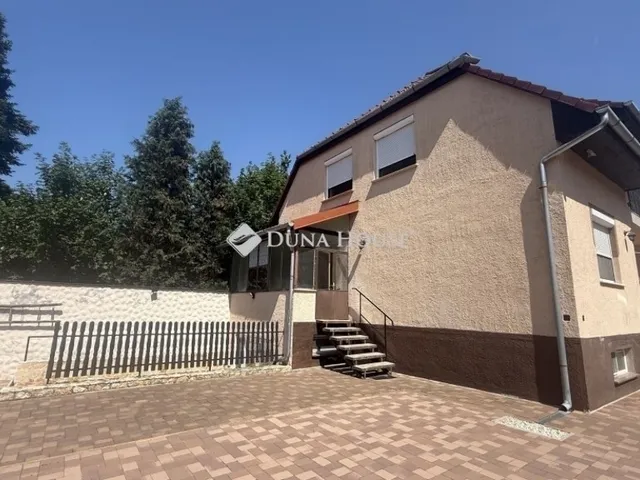 Eladó ház Bük 202 nm