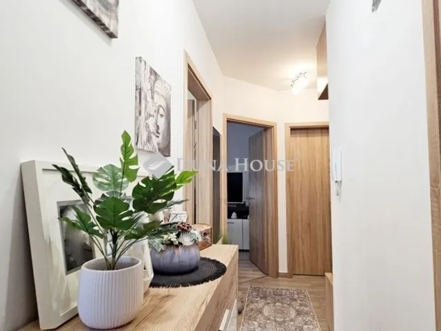 Eladó lakás Szombathely, Ifjúsági lakótelep 71 nm