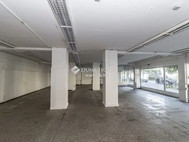 Kiadó kereskedelmi és ipari ingatlan Szombathely 373 nm