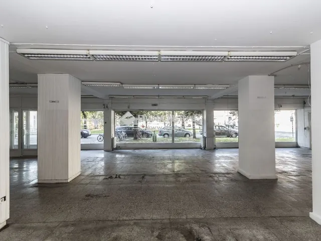 Kiadó kereskedelmi és ipari ingatlan Szombathely 373 nm