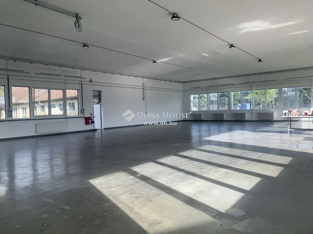 Kiadó kereskedelmi és ipari ingatlan Körmend 4515 nm