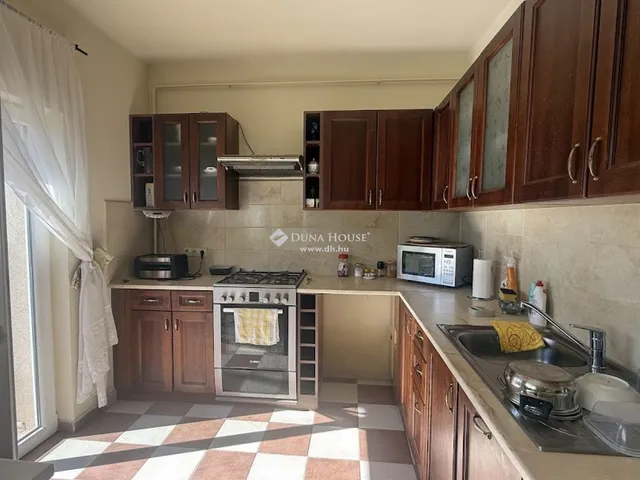 Eladó ház Szombathely, Kámon 174 nm