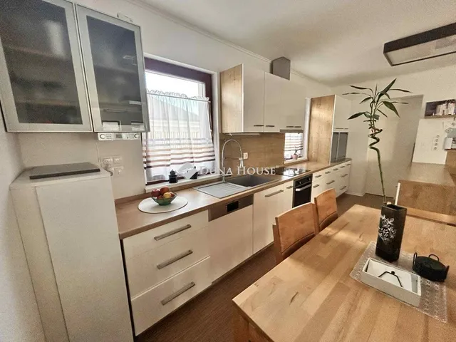 Eladó ház Szárföld 132 nm