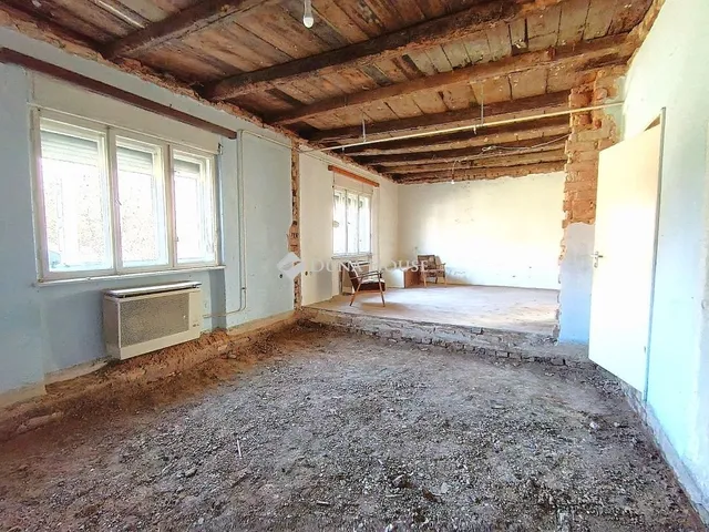 Eladó ház Újkér 75 nm