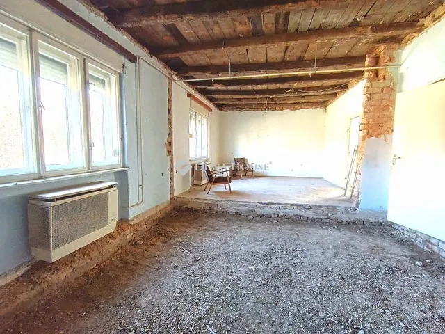 Eladó ház Újkér 75 nm