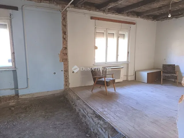 Eladó ház Újkér 75 nm