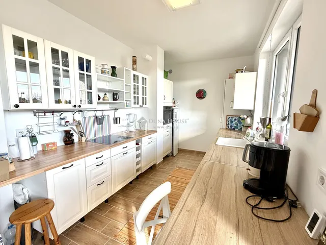 Eladó lakás Szombathely, Kámon 75 nm