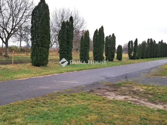 Eladó telek Bő 1080 nm
