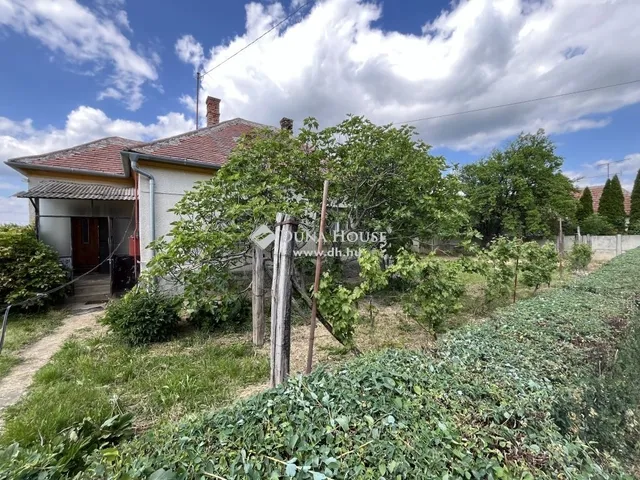 Eladó ház Zsédeny 65 nm