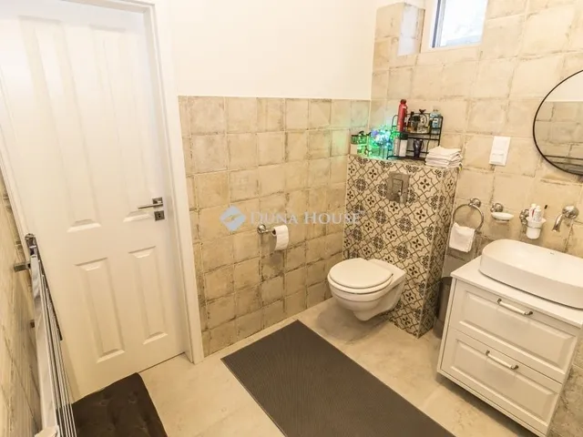 Eladó ház Salköveskút 155 nm