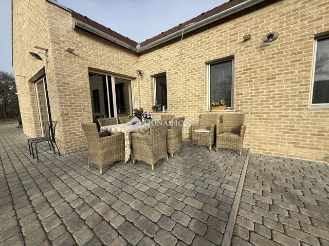 Eladó ház Salköveskút 155 nm