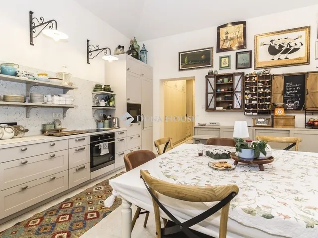 Eladó ház Salköveskút 155 nm