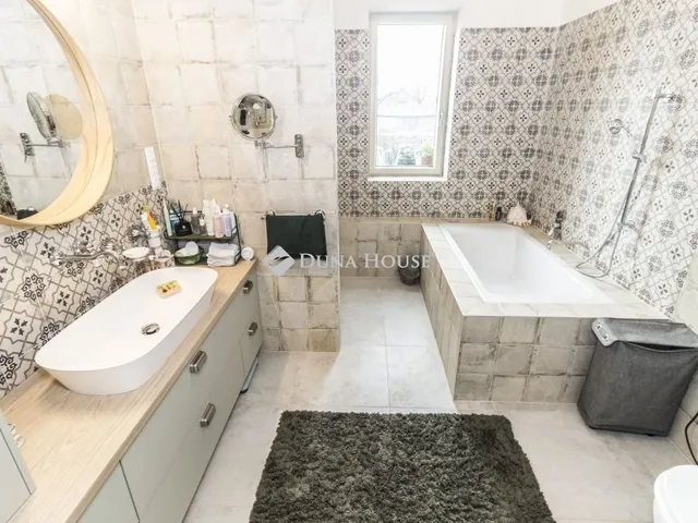 Eladó ház Salköveskút 155 nm