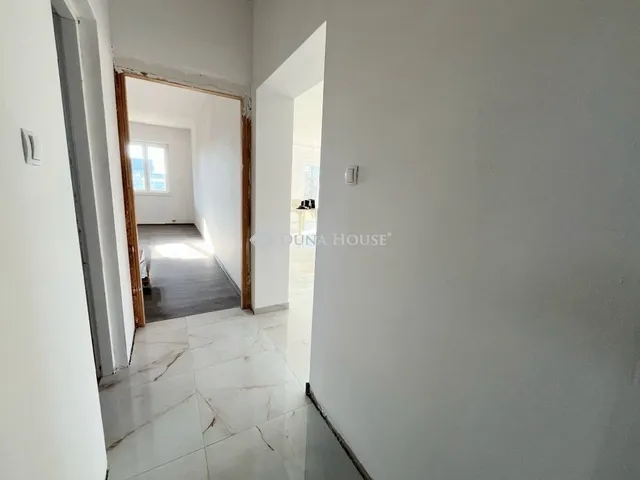 Eladó ház Balogunyom 242 nm