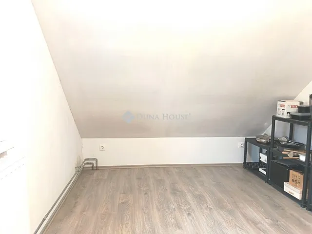 Eladó ház Püspökmolnári 102 nm